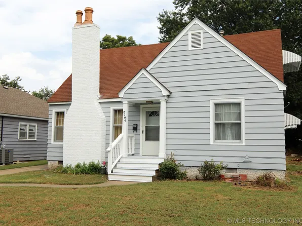 2004 S Johnstone Ave, Bartlesville, OK 74003