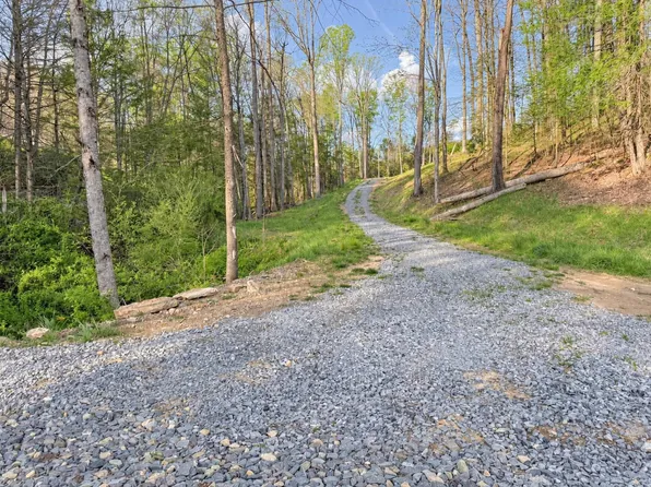 Bowers Ridge Rd, Saulsville, WV 25876