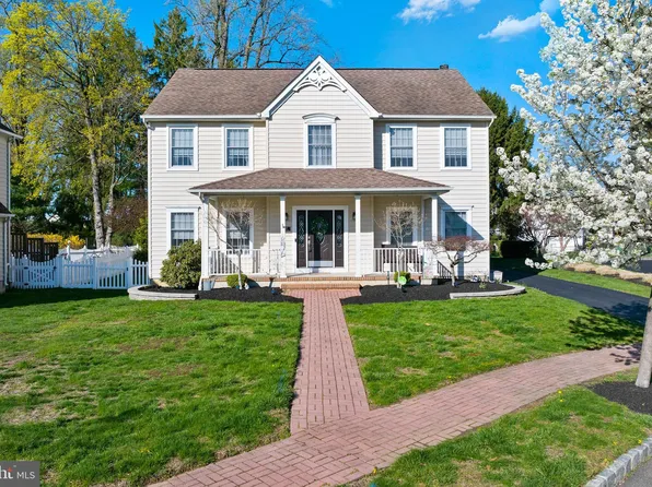 17 Emily Pl, Hamilton, NJ 08690