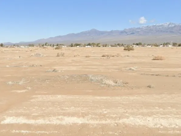 140 E Interceptor Dr, Pahrump, NV 89060