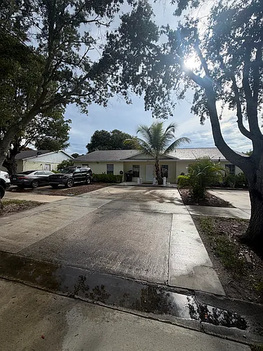 3677 S 57th Ave Photo 1
