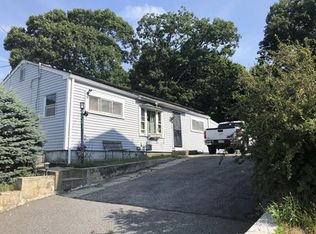 40 Sevigny St, Fall River, MA 02723