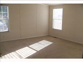 4th image of 21113 Tanglewood Dr