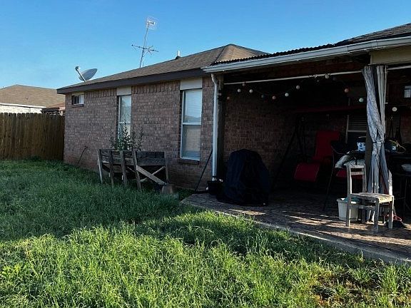 3rd image of 3508 Woodlake Dr