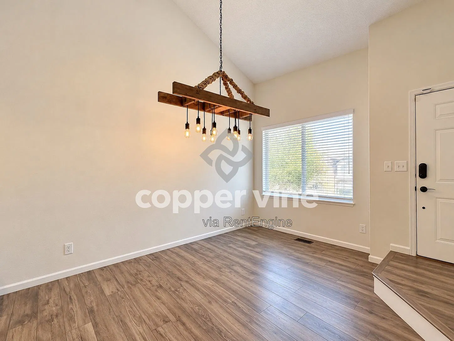 4 bed, 3.5 bath, 2177 sqft, $3,280 — Photo 3