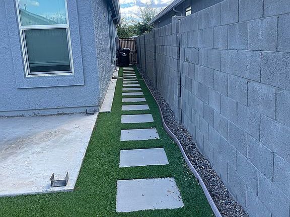 3rd image of 4316 W Desert Ln