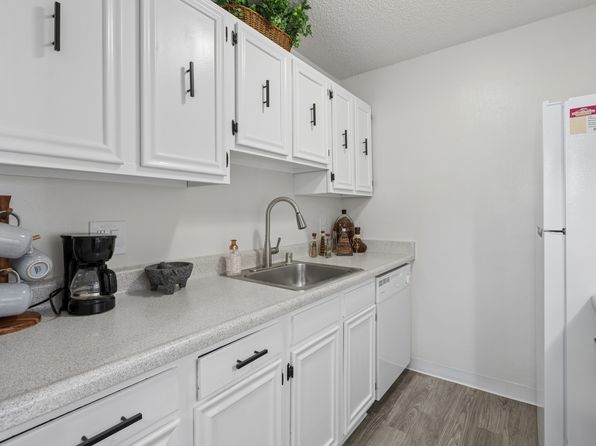 6300 Montgomery Blvd NE #203