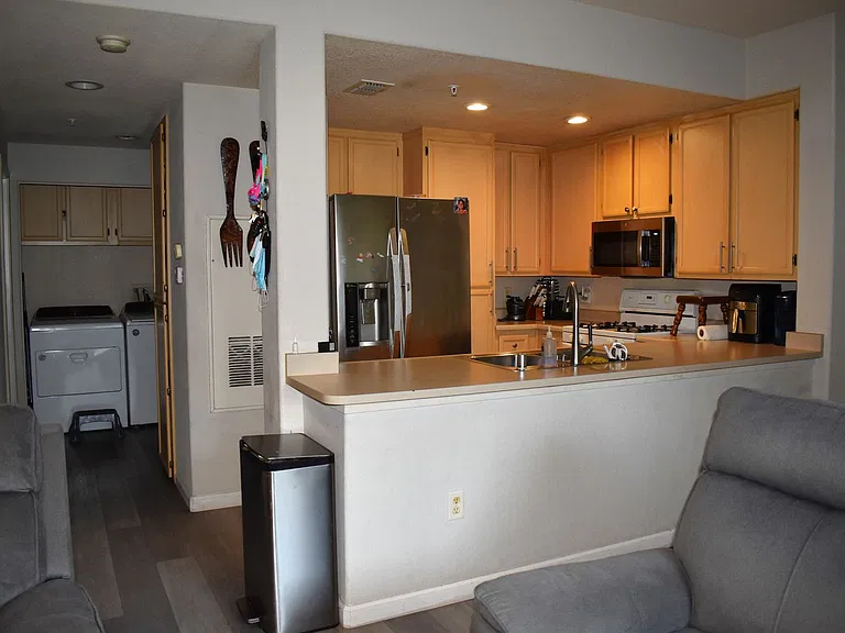 5201 Laguna Oaks Dr #127 — Photo 5