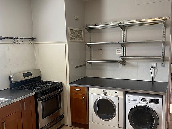 2nd image of 3235 N Monticello Ave #2