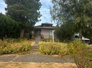 3210 NW 69th St, Seattle, WA 98117