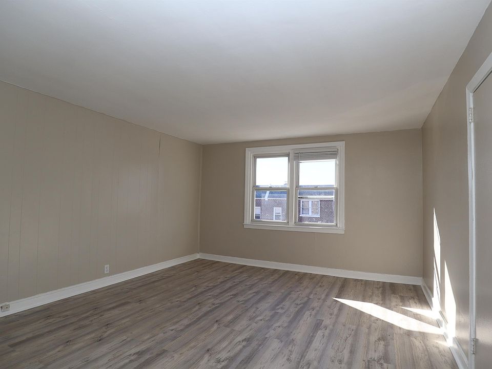 6335 Carnation Unit 2