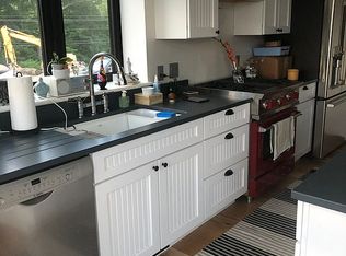 531 Red Barn Rd, White River Junction, VT 05001