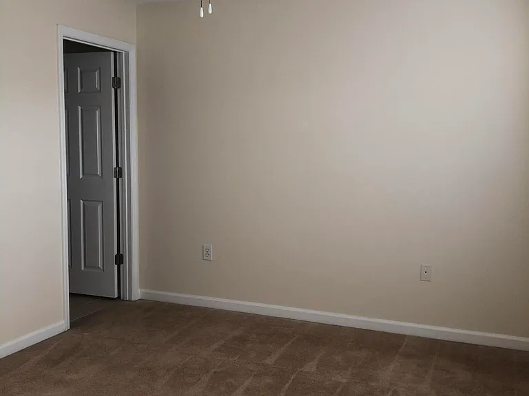 1521 Fieldview Dr — Photo 23