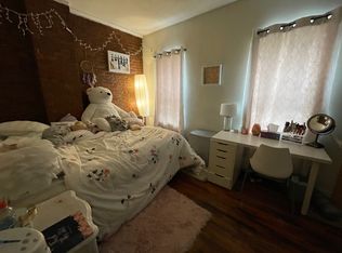 886 Huntington Ave APT 3, Boston, MA 02115