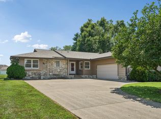 119 Stonehouse Dr, Gallatin, TN 37066