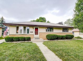 6316 W Kinnickinnic River Pkwy, Milwaukee, WI 53219