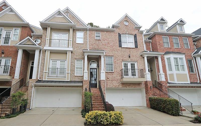 1st image of 174 McLaren Gates Dr