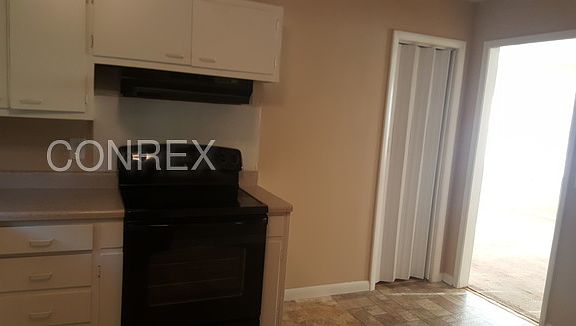 4th image of 3502 Crestmore Cir NW