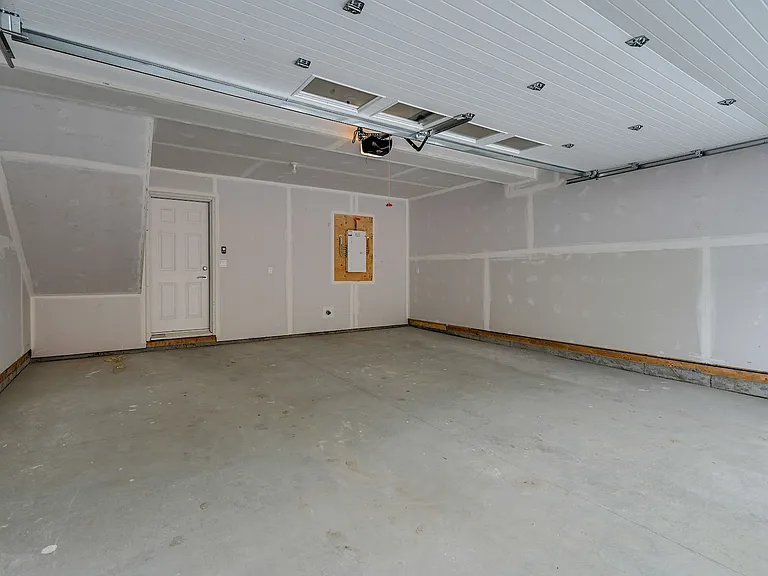 2610 Maple Way NW — Photo 26