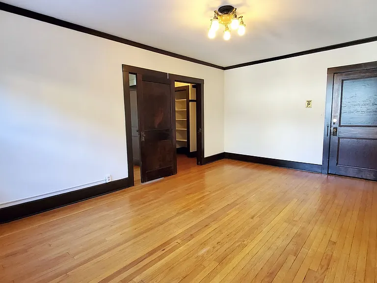 115 Bedford St SE — Photo 3