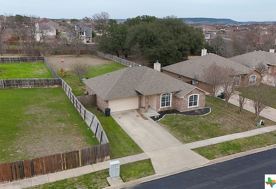 1st image of 7010 Aquamarine Dr