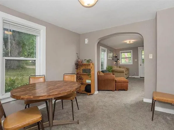 1103 4th Ave, Iowa City, IA 52240