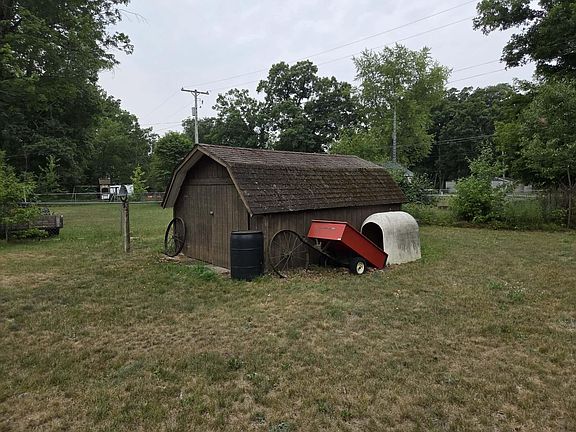 5th image of 931 S Pierce Rd