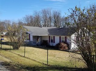 308 Park Dr, Moro, IL