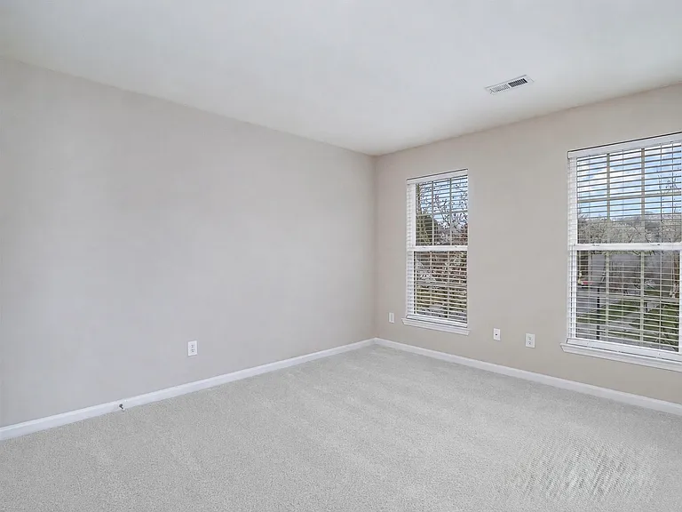 7800 Antique Cir — Photo 10