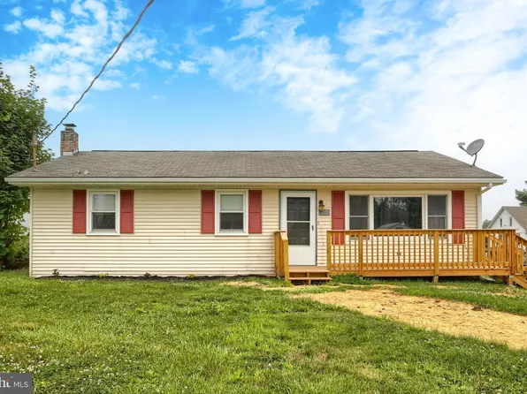 102 5th St, Millersburg, PA 17061