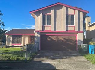 100 Obsidian Ct, Vallejo, CA 94589