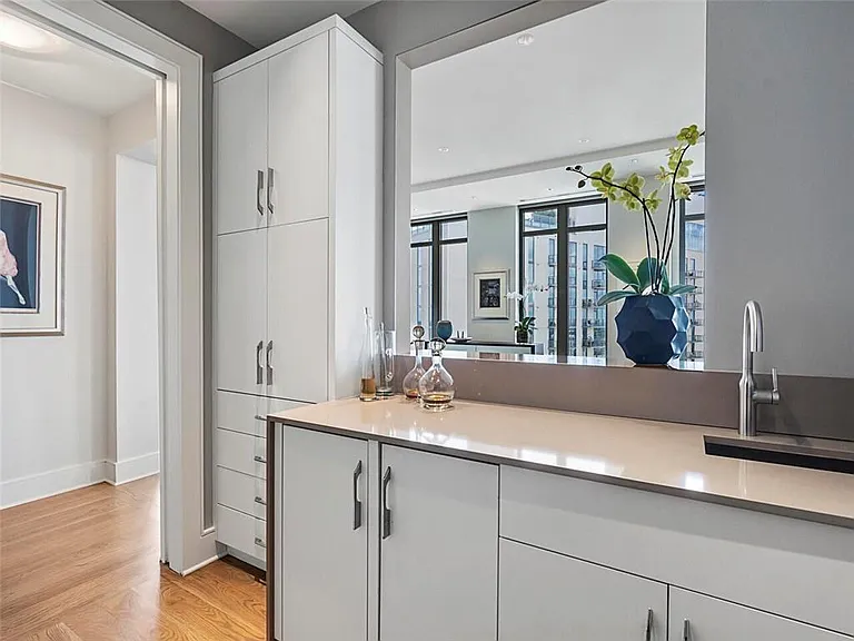 3376 Peachtree Rd #44B — Photo 14