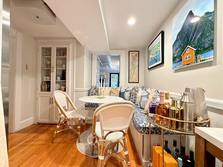 41 Pinckney St #B — Photo 6