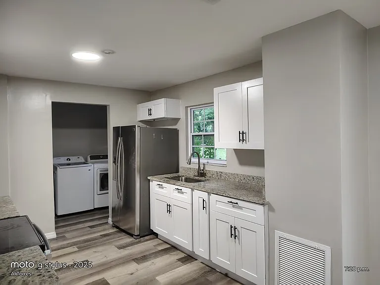 473 Lake Rd — Photo 5