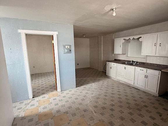 3rd image of 155 S Harris St