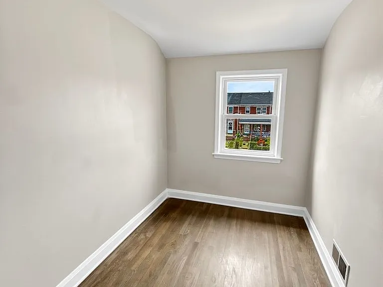 1905 Larkhall Rd — Photo 16