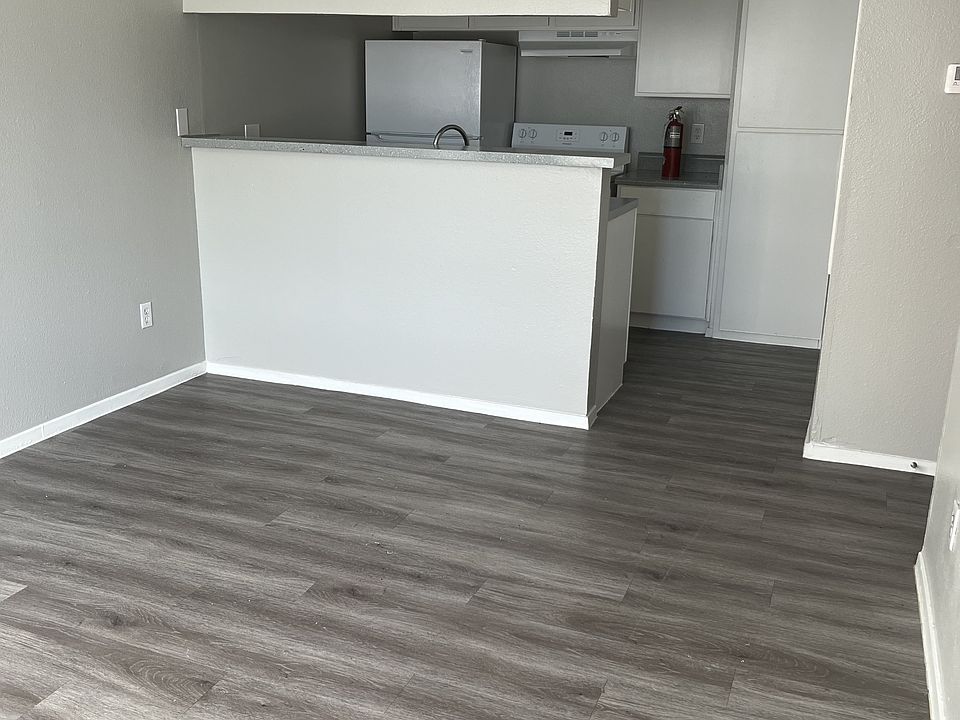 1st image of 1607 W Schunior St APT 310