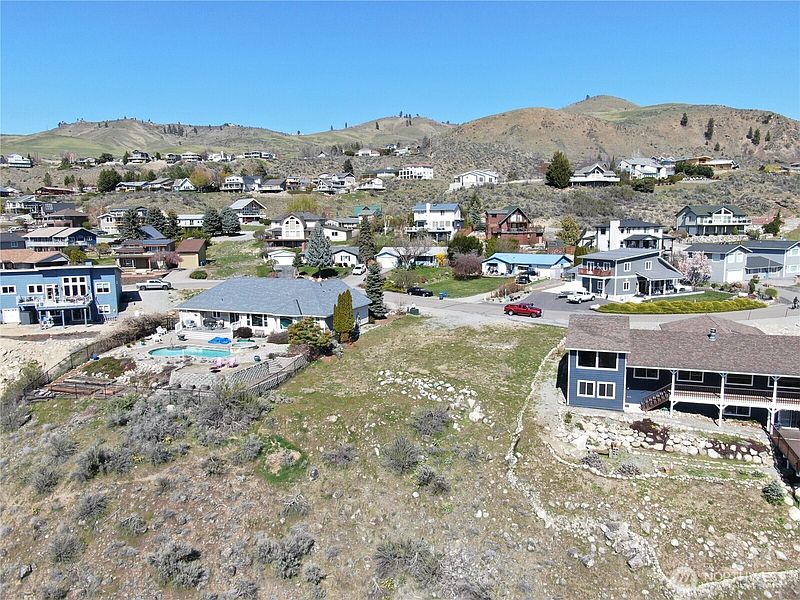5th image of 120 Orchard View Drive