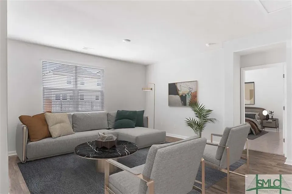 4 bed, 1774 sqft, $2,200 — Photo 2