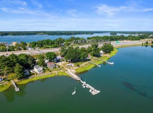 22 Wentworth Ter, Dover, NH 03820