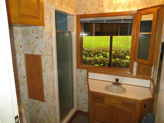 Upstairs Bath