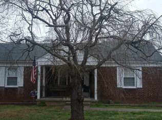 210 Boxwood Ave, Alcoa, TN 37701