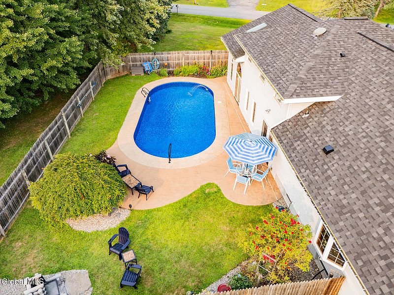 4th image of 22 Fruitwood Drive