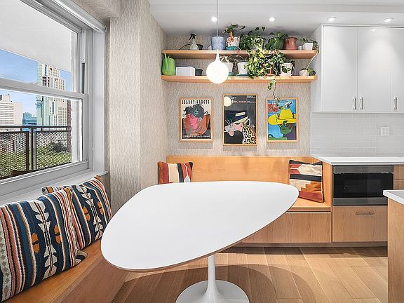 3rd image of 80 La Salle St APT 13A