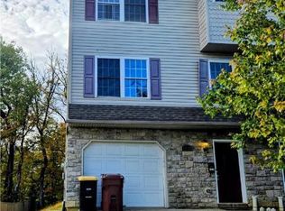 1640 Alta Dr, Whitehall, PA 18052