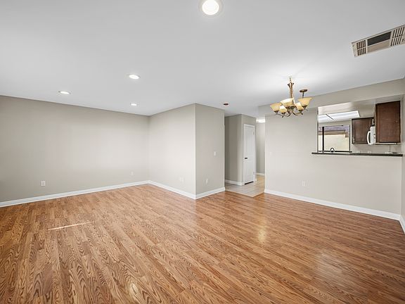 4th image of 707 E Lomita Ave APT 4