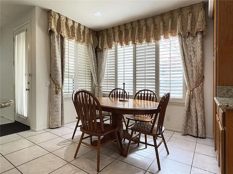 2712 Westbourne Pl — Photo 33