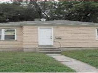 2904 E 52nd St, Kansas City, MO 64130