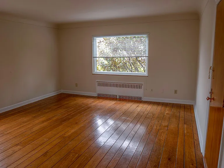 1298 Cryer Ave #2 — Photo 8