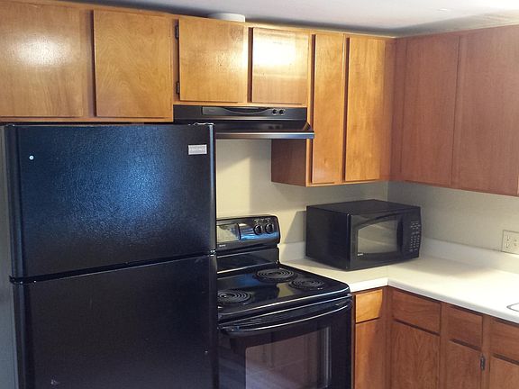 4th image of 15604 NE 51st St